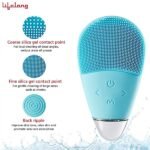 Lifelong Facial Cleansing Massager Brush